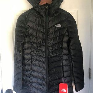 NWT North Face Trevail Parka with Hood Black XS